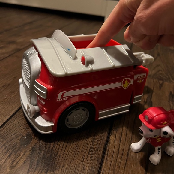 Paw Patrol Marshall Deluxe Vehicle - Picture 3 of 4